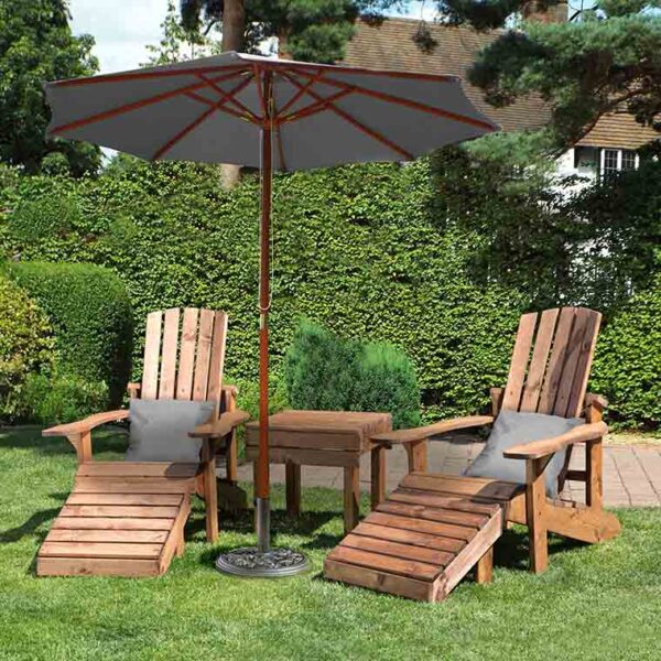 Aidandack Style Set with Grey Cushions & Parasol