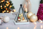 Triangle Hurricane Glass Holder with Light Up Festive Gonk Scene Battery Operated - Image 4